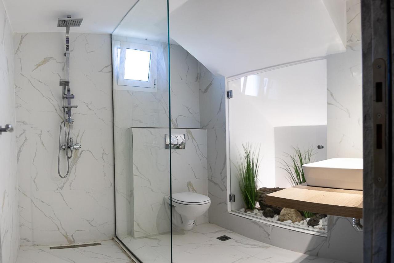 Georgianna'S Suite With Private Pool , 'Greysuite' Kómboi 外观 照片