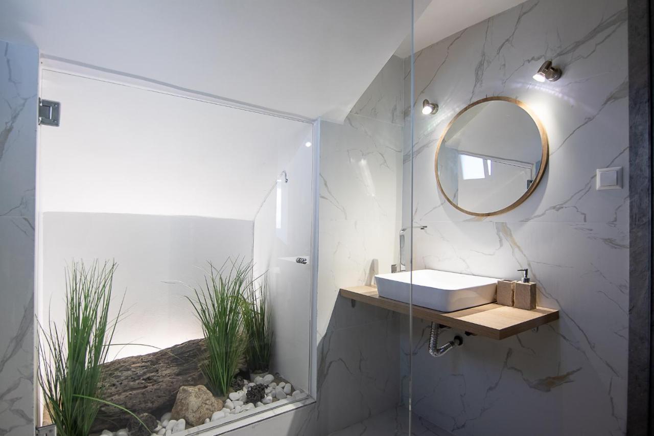 Georgianna'S Suite With Private Pool , 'Greysuite' Kómboi 外观 照片