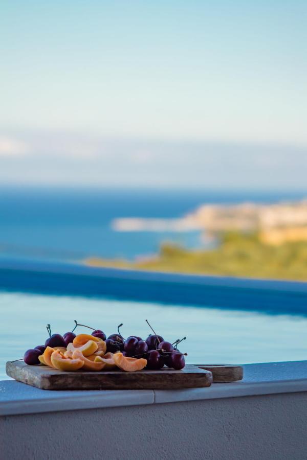 Georgianna'S Suite With Private Pool , 'Greysuite' Kómboi 外观 照片